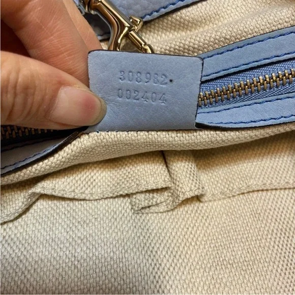 Gucci Sky Blue Leather Shoulder Bag with Gold Chain - Picture 10 of 14